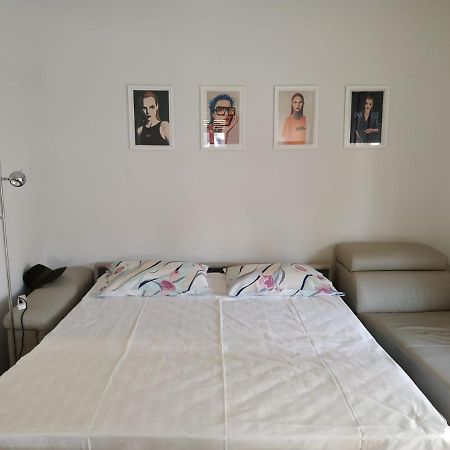 Fully Renovated, Family-Friendly Apartment, Next To A Huge Green Park, In Athens Center 외부 사진