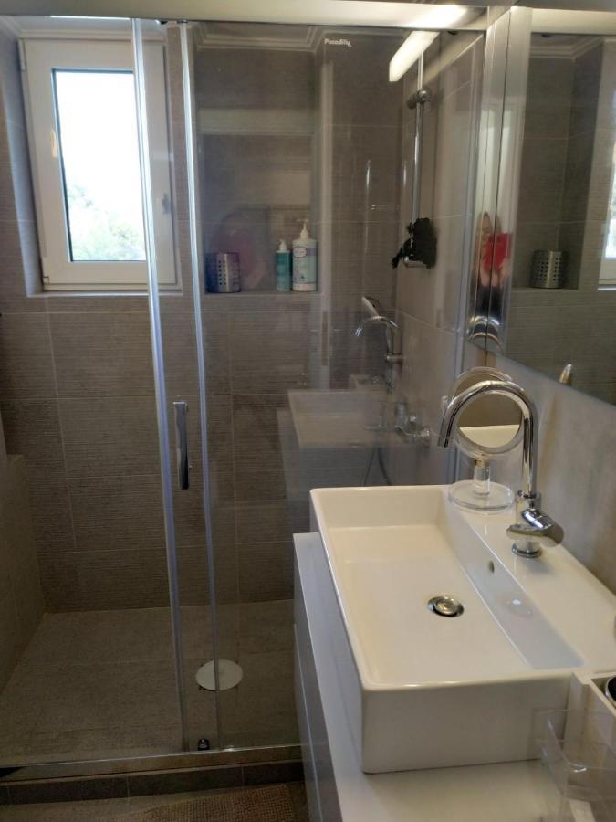 Fully Renovated, Family-Friendly Apartment, Next To A Huge Green Park, In Athens Center 외부 사진